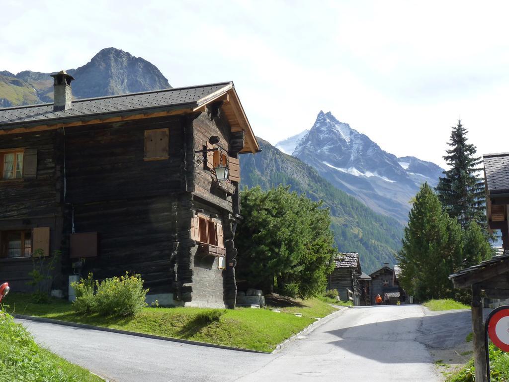 Bed and Breakfast Chalet Des Alpes Crans-Montana Exteriér fotografie